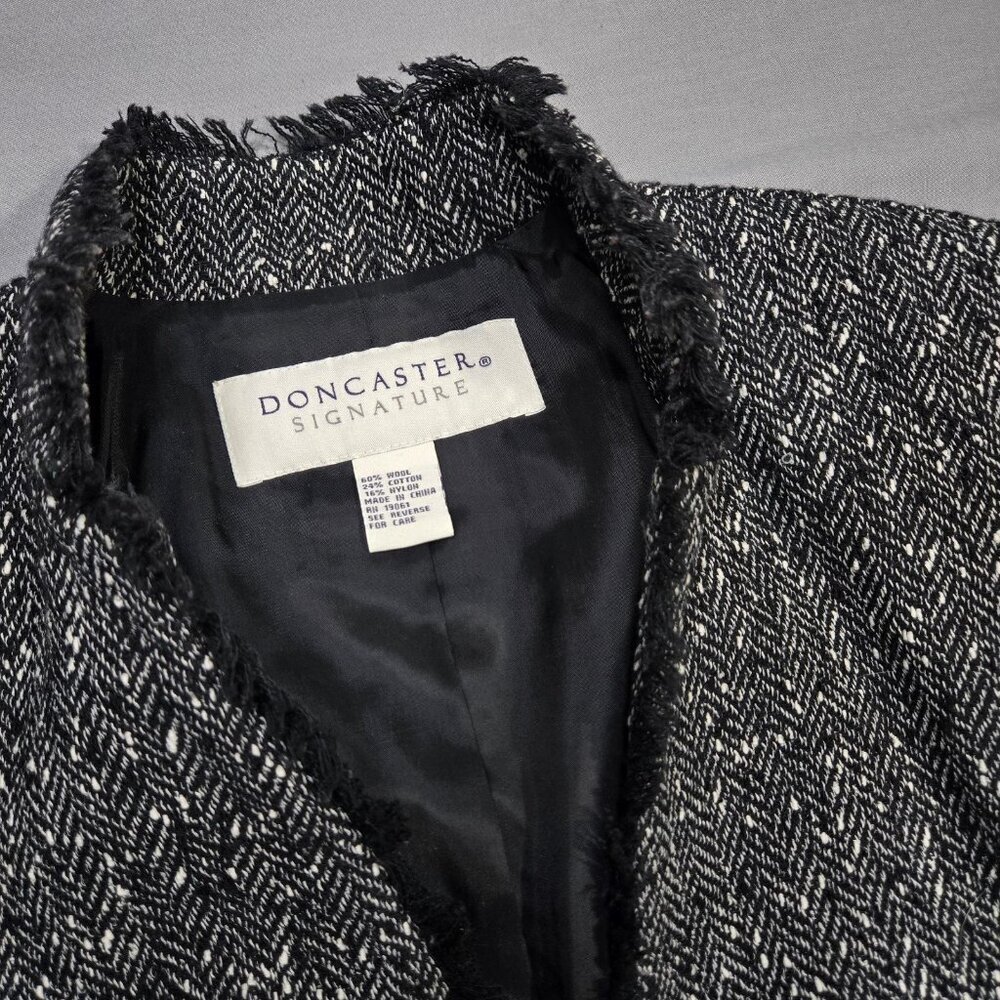 Doncaster Collection Blazer Women's Size 8P Black Tweed Fringe Wool Blend - Picture 2 of 16